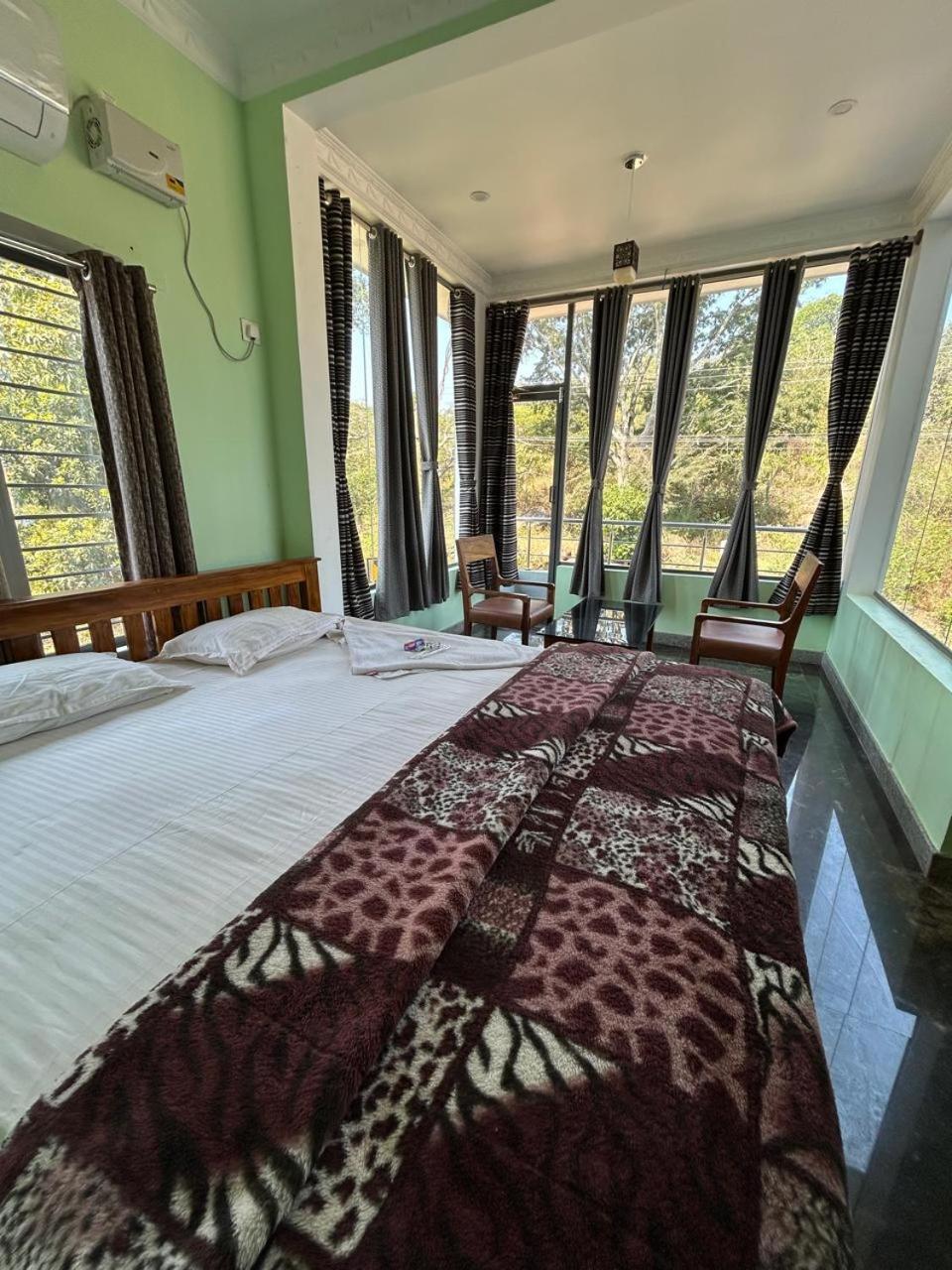 Yelagiri Goldhill Resort Eksteriør billede